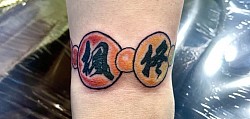 珠数　虹色　タトゥー　カグヤ　kaguya tattoo